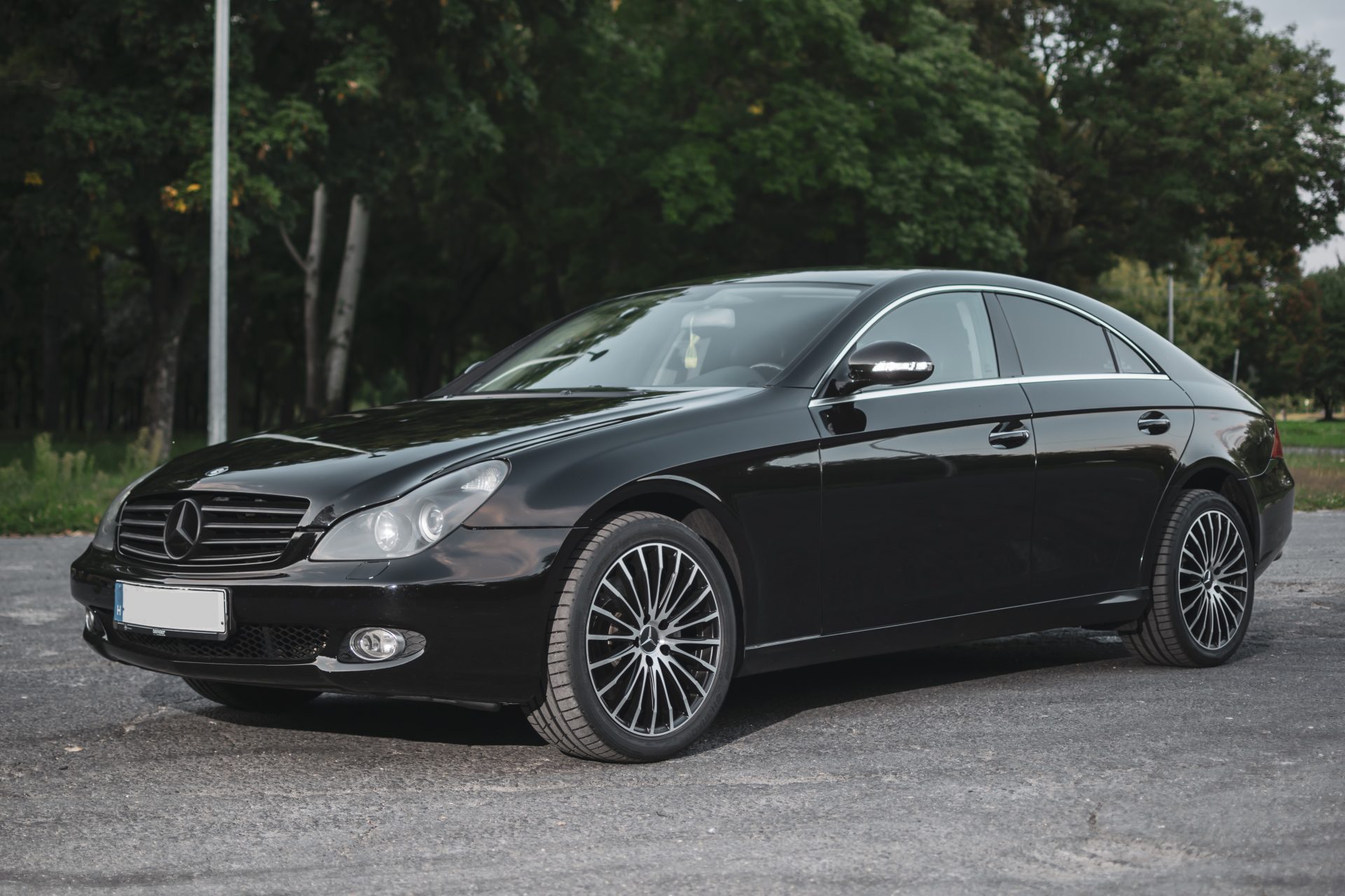 Biggin Hill to Farnborough airport transfer — Luxelimo private aviation chauffeur