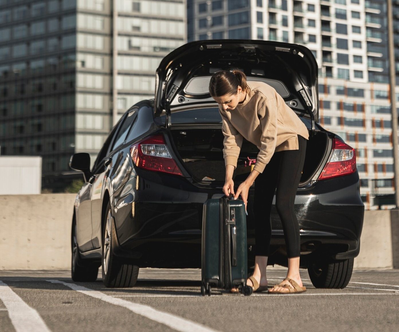 Northolt Airport chauffeur service London — Luxelimo private aviation transfer