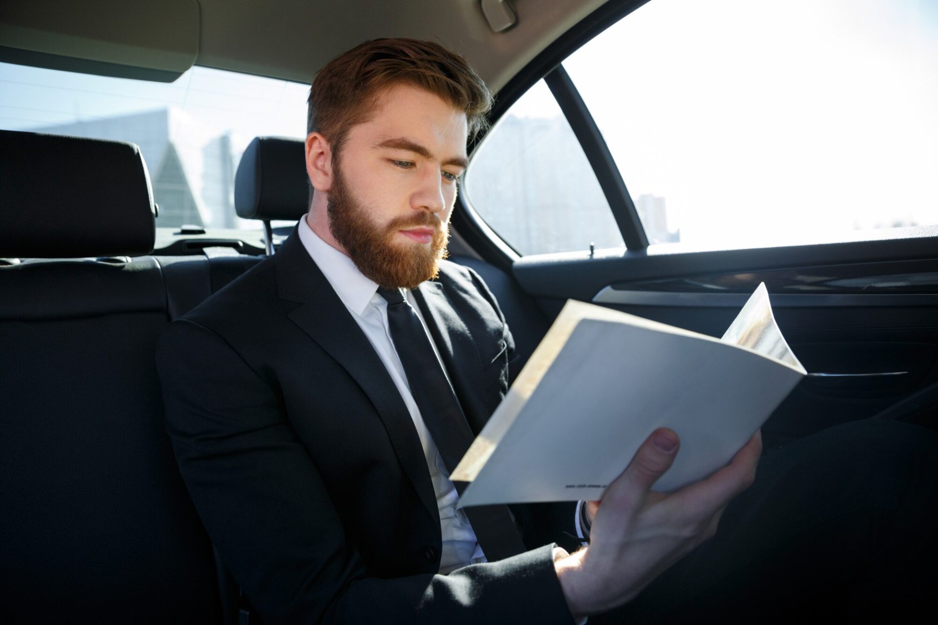 Luxelimo Goodwood chauffeur service — luxury event transfers from London