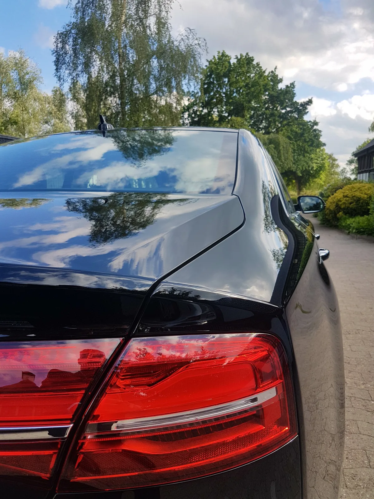 Why Hire Chauffeur Service for the Epsom Derby Horse Races