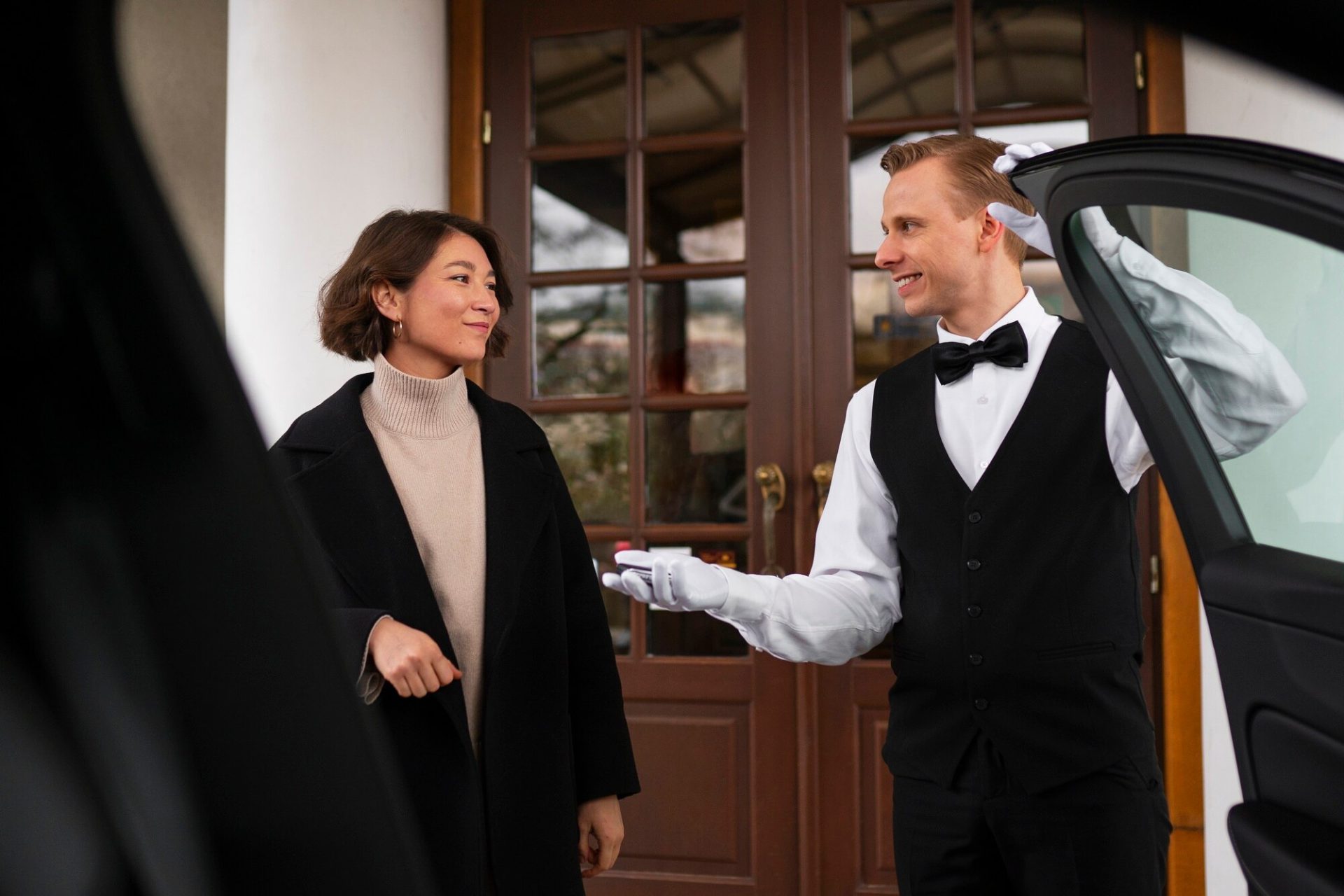 Mandarin Oriental chauffeur service London — Luxelimo chauffeur-driven luxury car at Mandarin Oriental, Knightsbridge