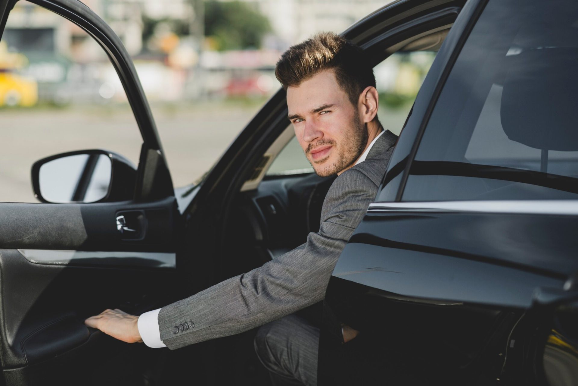 Luxelimo concierge day-to-day chauffeur service London — personal errands and appointments