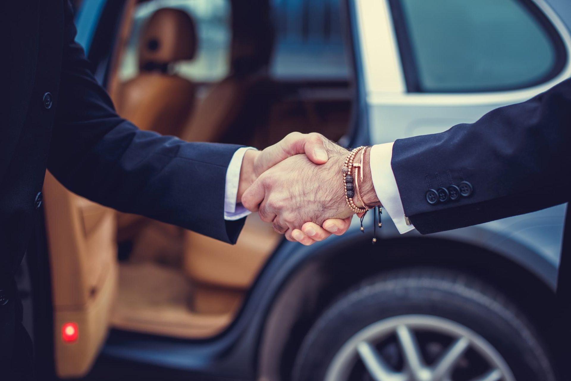 Luxelimo corporate hospitality chauffeur service London — executive transport for client entertainment