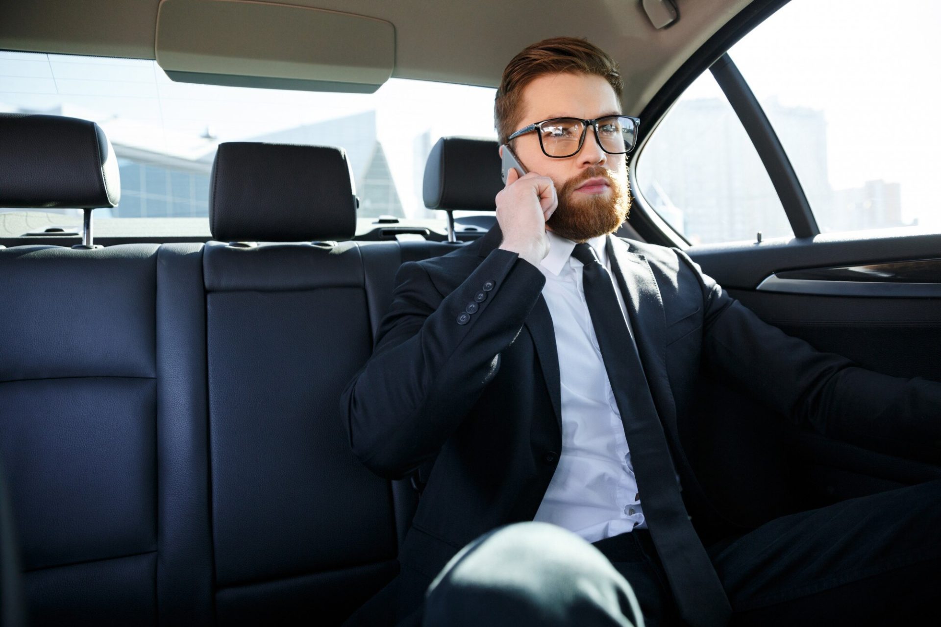 Luxelimo London to Paris chauffeur service — executive door-to-door Eurostar transfer