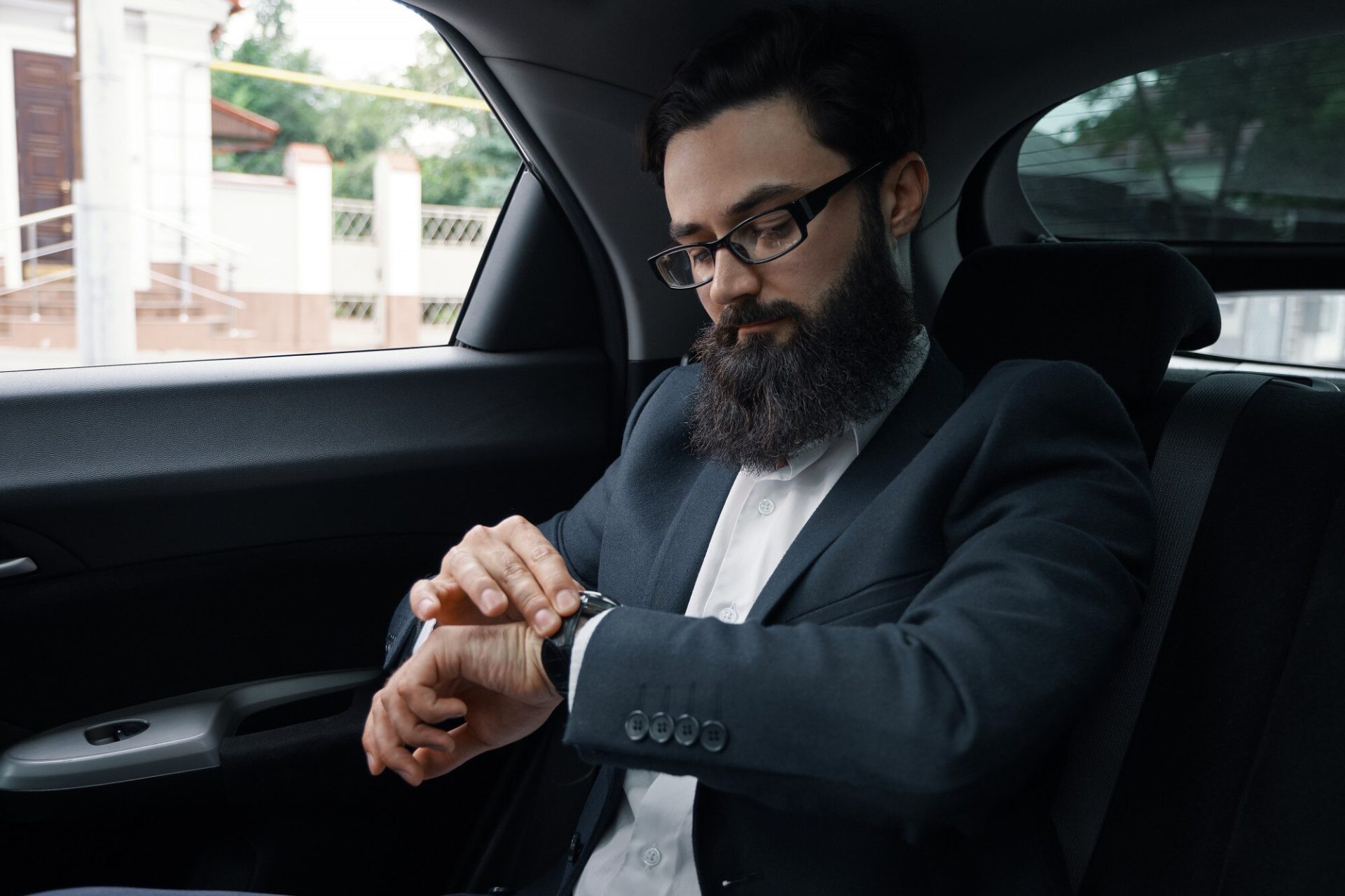 Luxelimo long-term chauffeur service London — retained driver for executives and VIPs