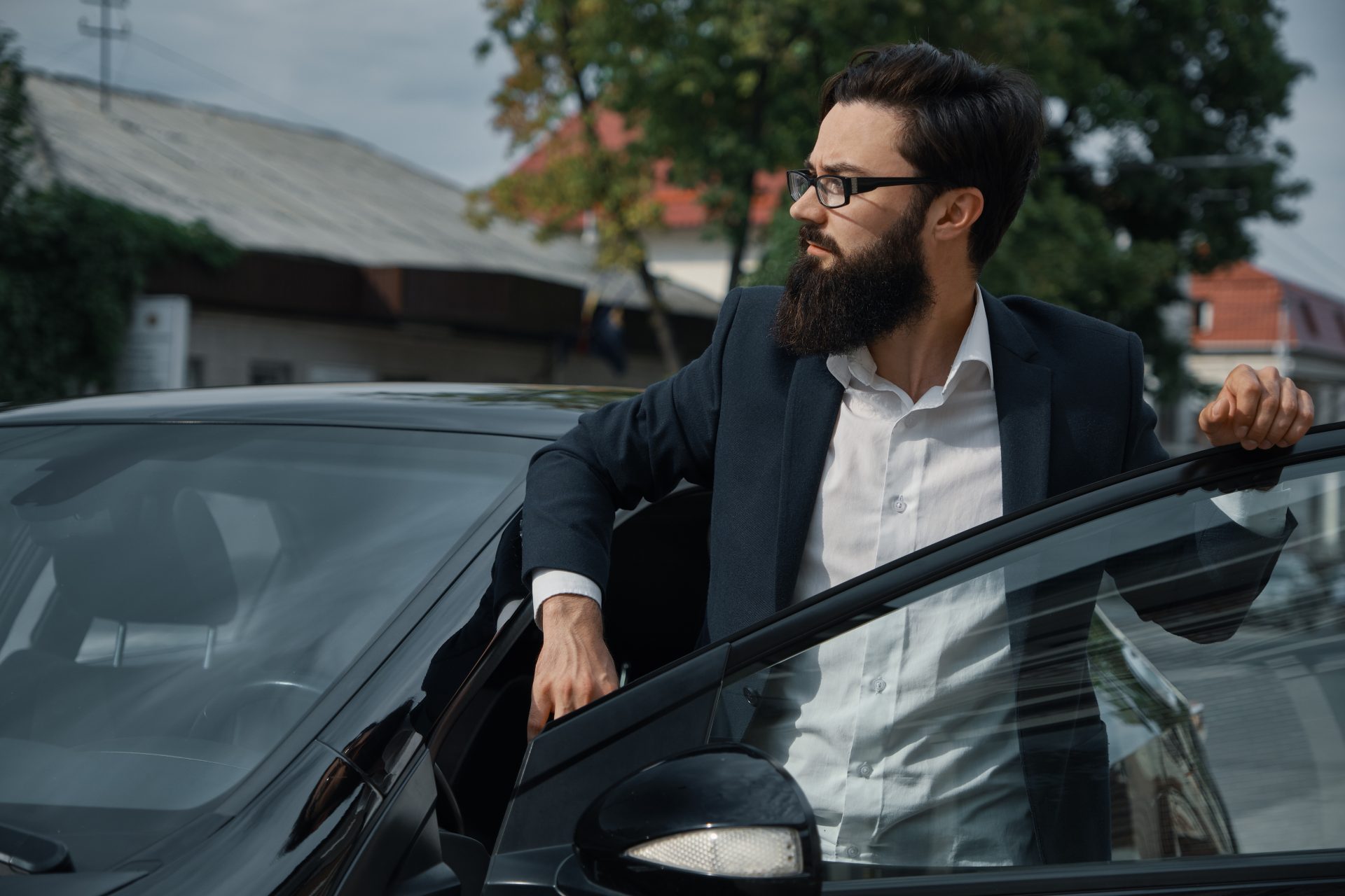 Luxelimo values — discretion, punctuality and presentation