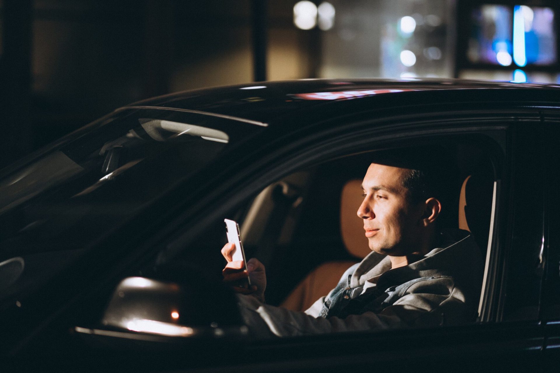 Luxelimo restaurant and nightlife chauffeur service London — tables, venues and transfers