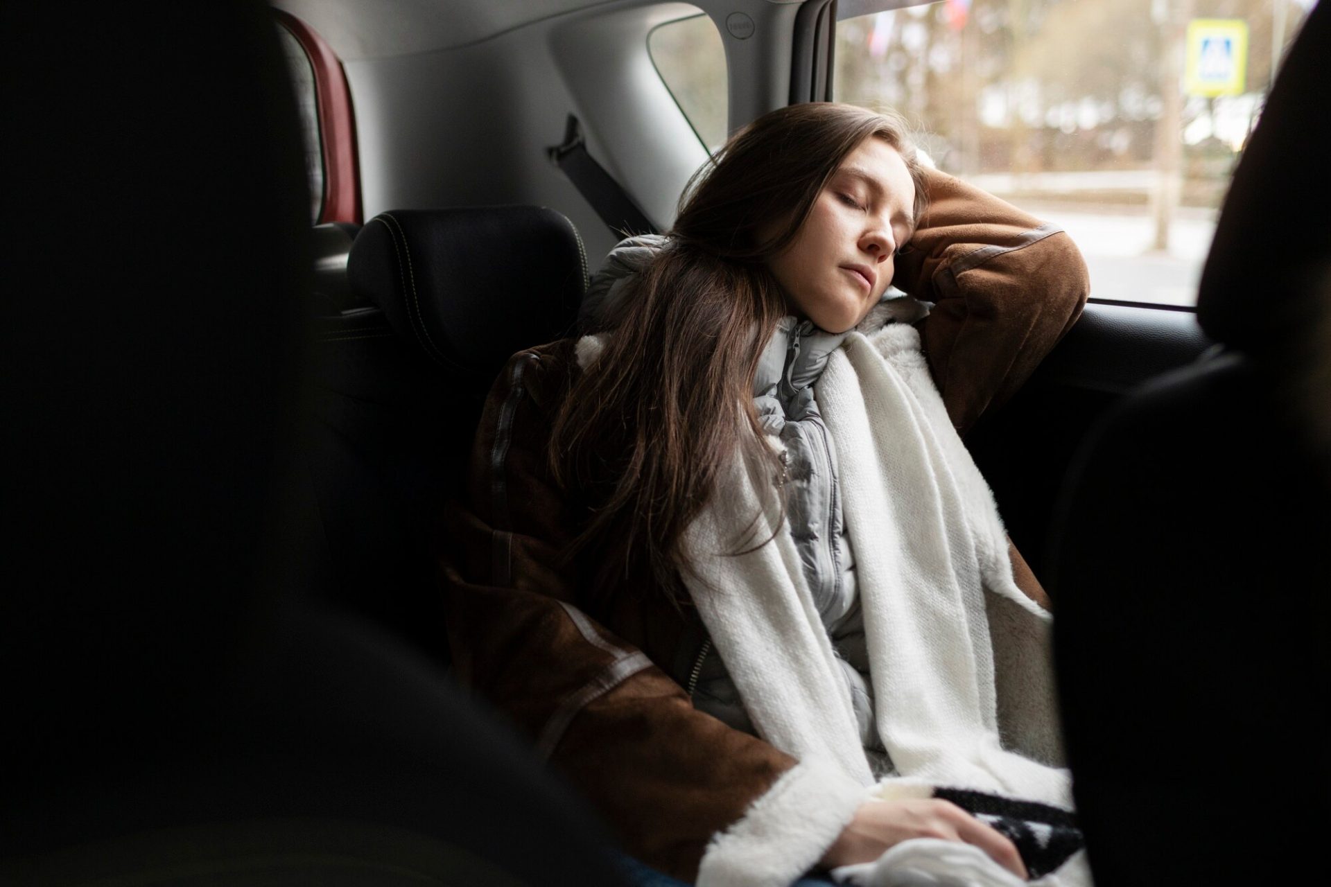 Luxelimo Windsor Castle chauffeur day trip — Royal residence visit in private executive comfort